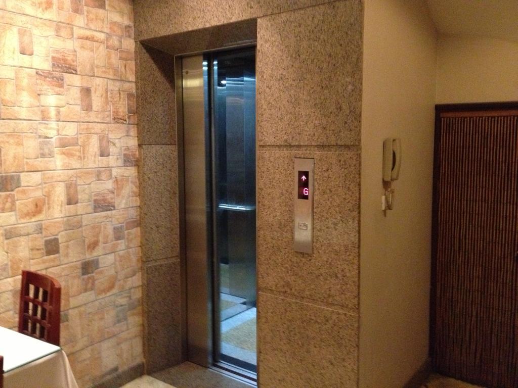 Golden Land Hotel ฮานอย ภายนอก รูปภาพ